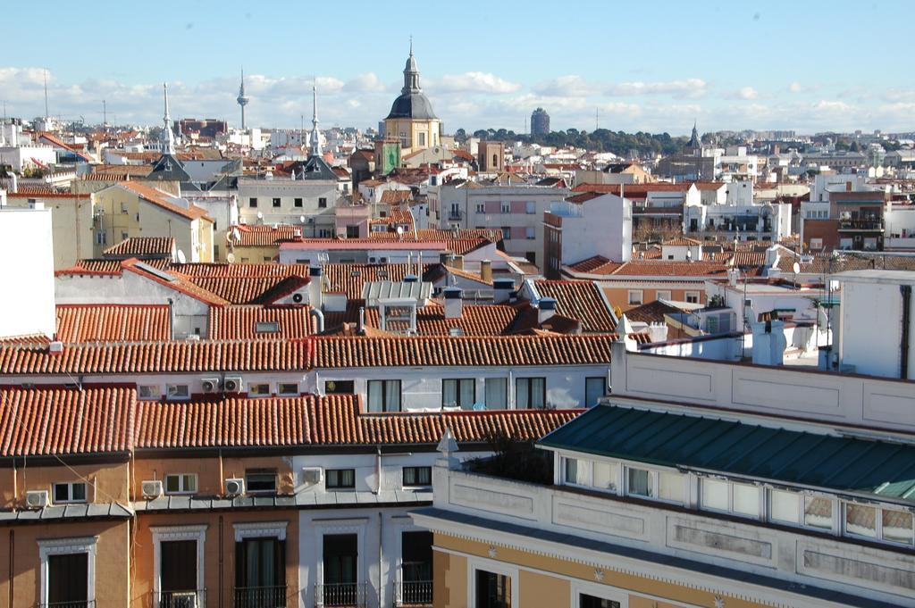 Atico Latina Madrid Exterior photo